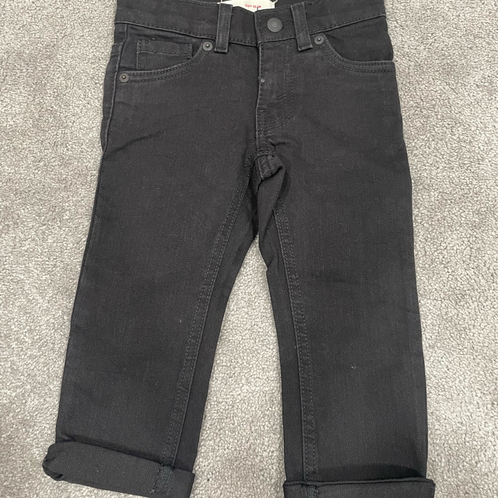 Black Levi’s jeans